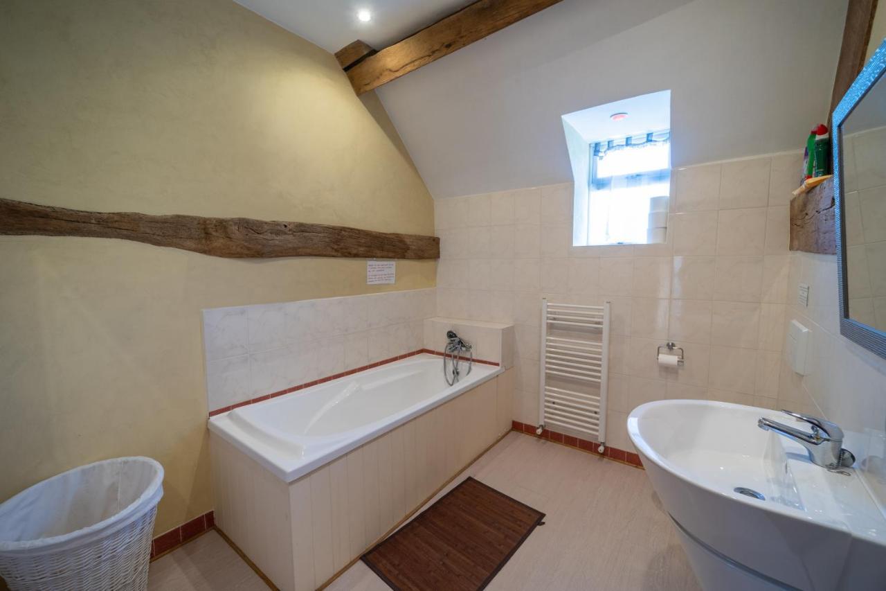 Maison La Touchardiere Barenton Экстерьер фото